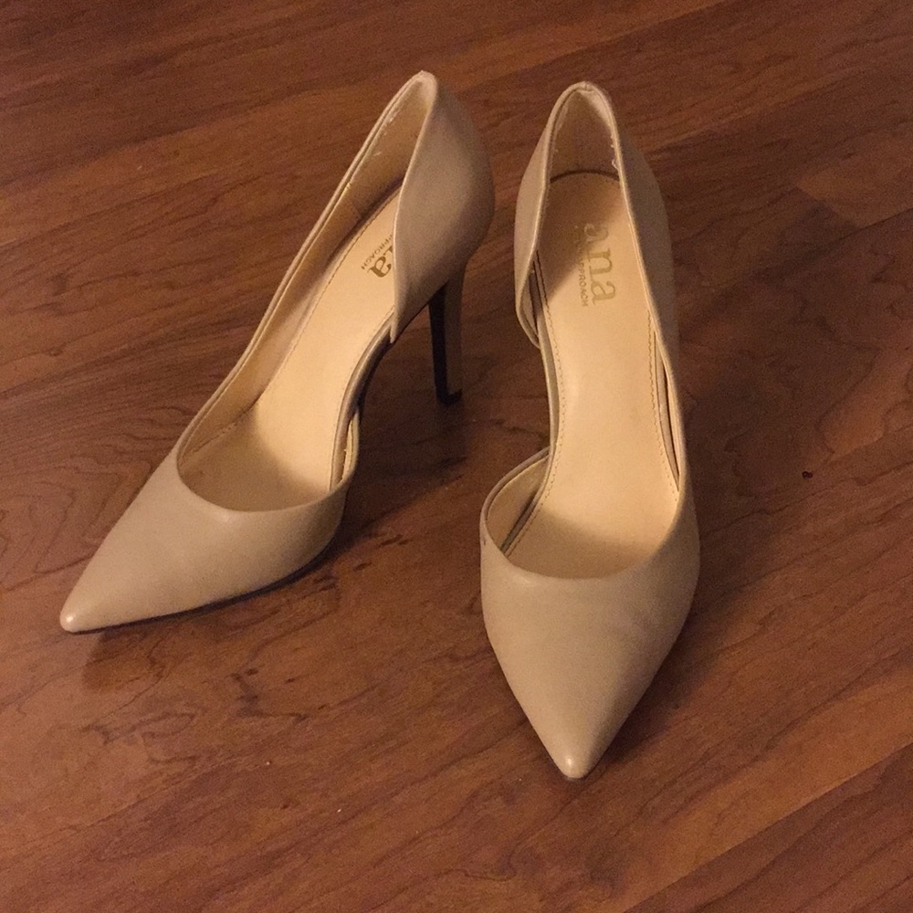 Ana Nude Heels